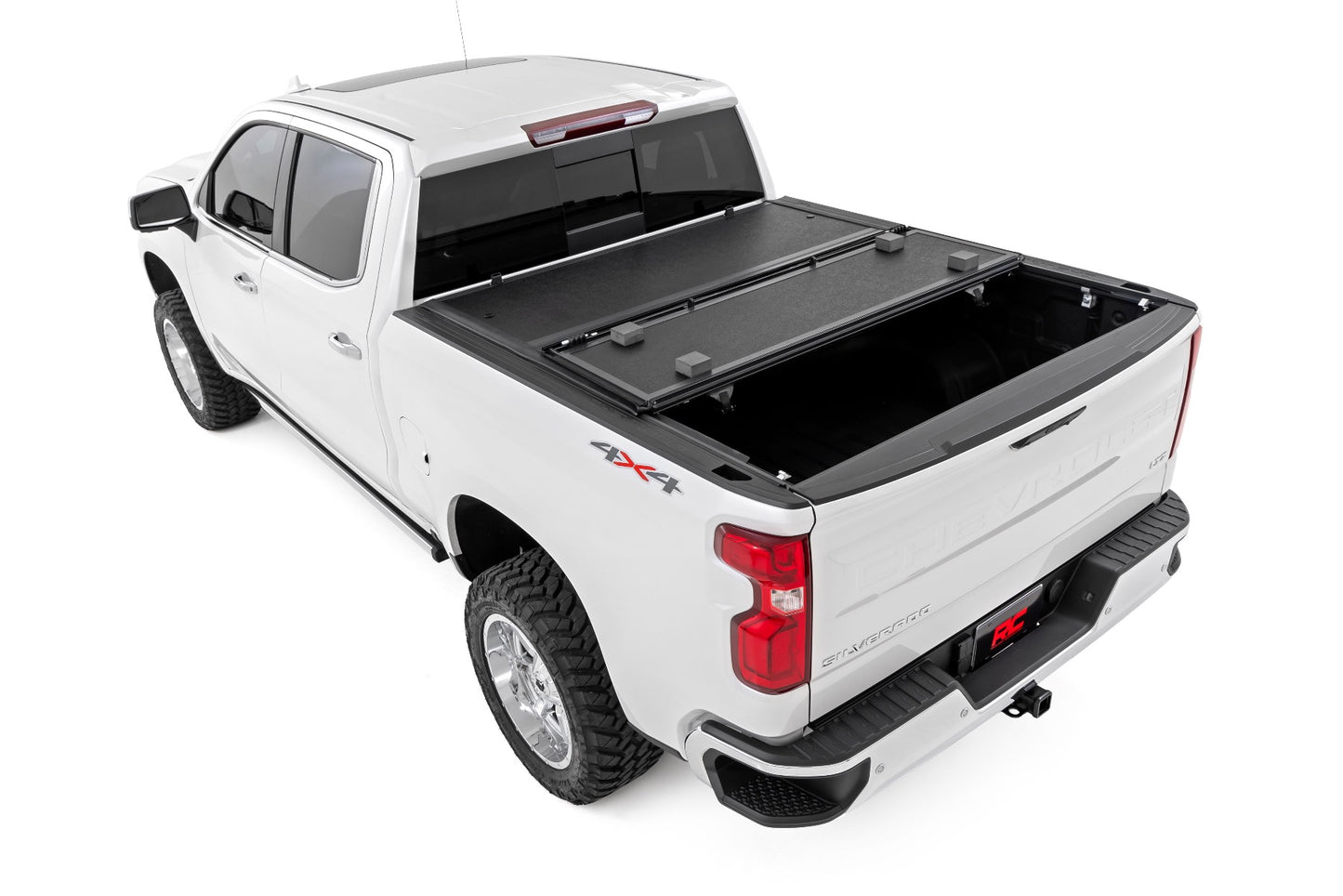 Hard Low Profile Bed Cover | 5'9" Bed | Chevy/GMC 1500 (19-24)