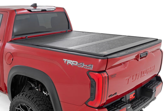 Hard Low Profile Bed Cover | 5'7" Bed | Cargo Mgmt | Toyota Tundra (22-24)