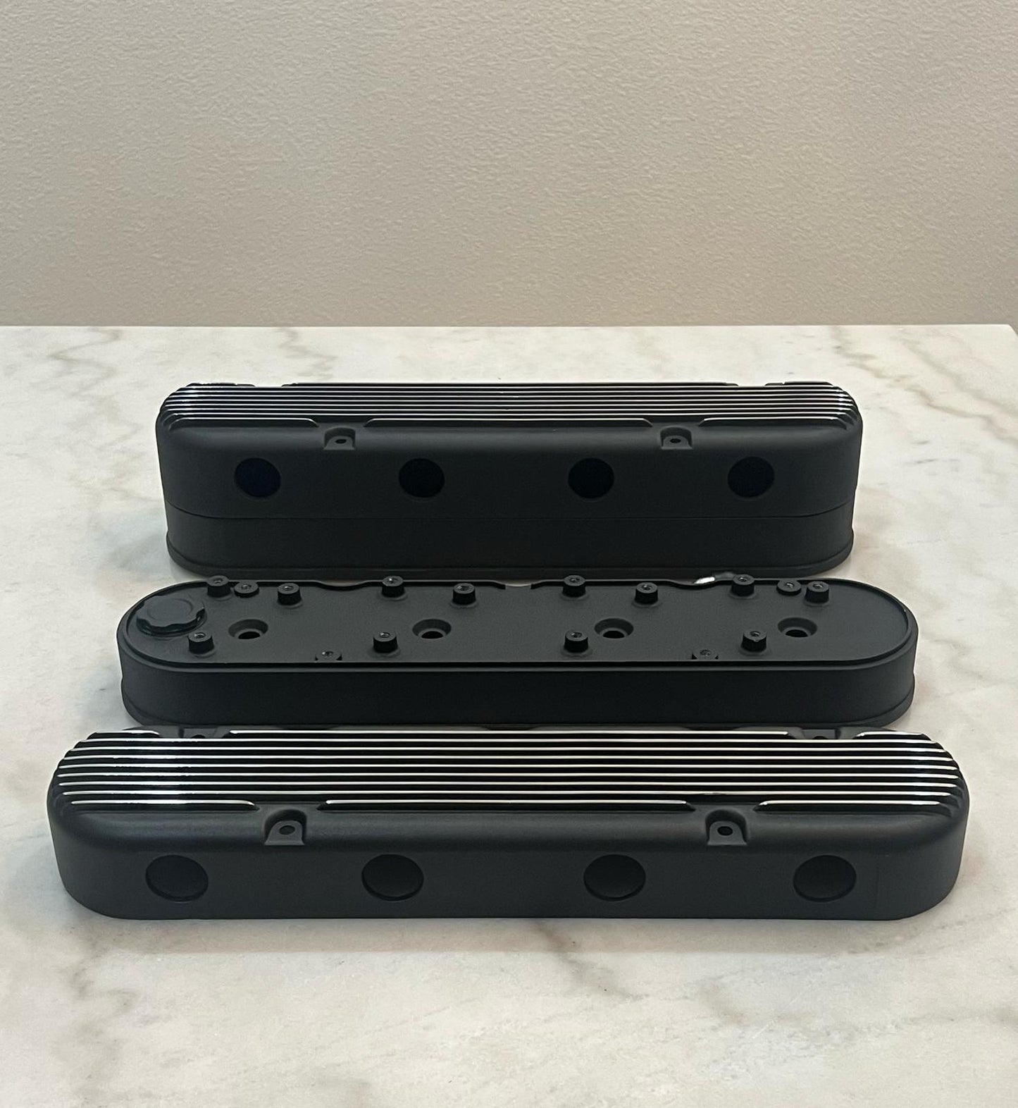 Black Finned Aluminum Valve Covers for GM / Chevy Gen III & Gen IV LS Engines