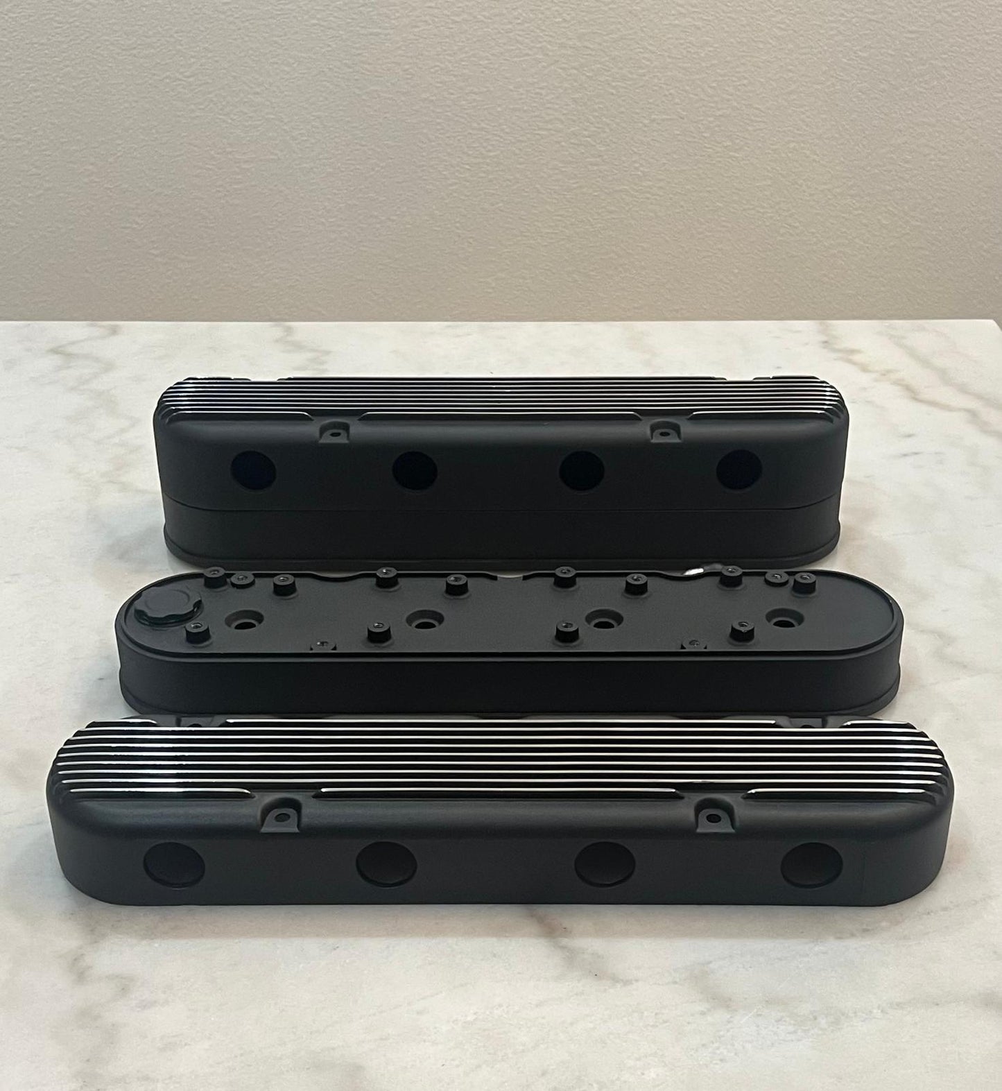 Black Finned Aluminum Valve Covers for GM / Chevy Gen III & Gen IV LS Engines