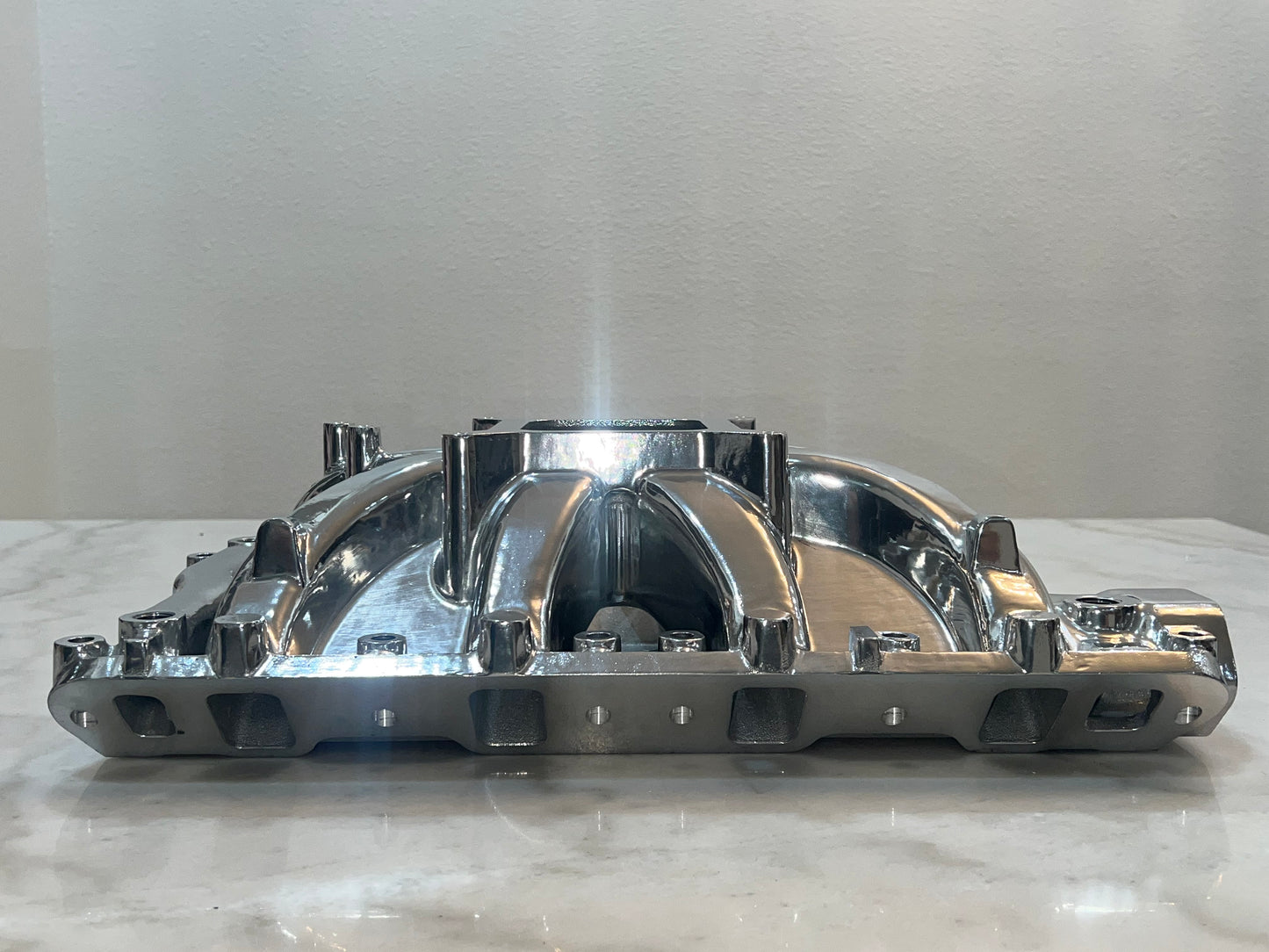 Polished Aluminum Intake Manifold for Ford 351W, Single Plane Air Gap