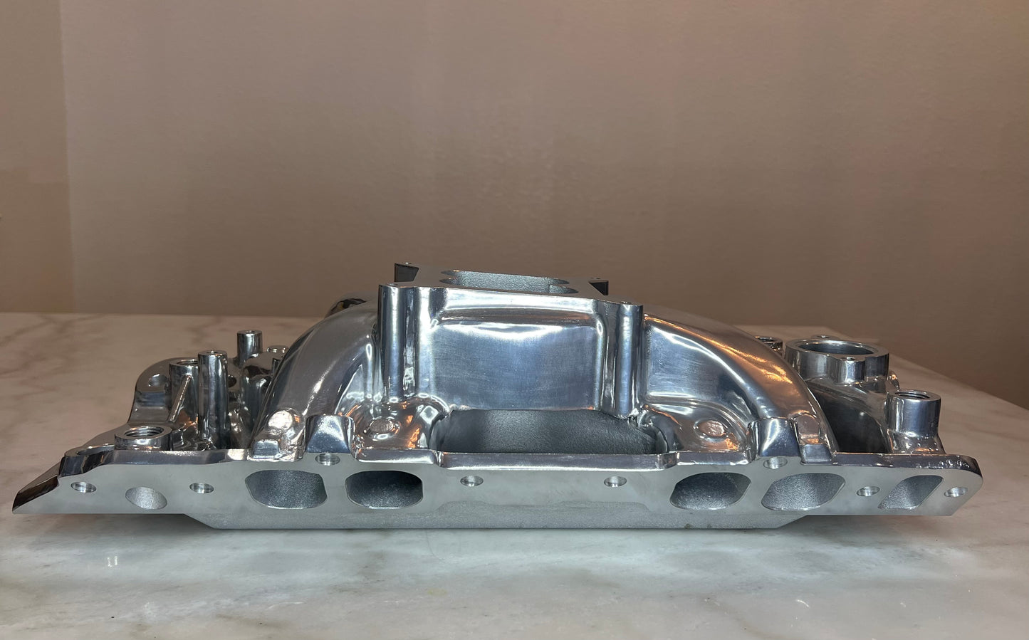 Polished Aluminum Intake Manifold For Big Block Chevy. Dual Plane Air Gap Design, Oval Port