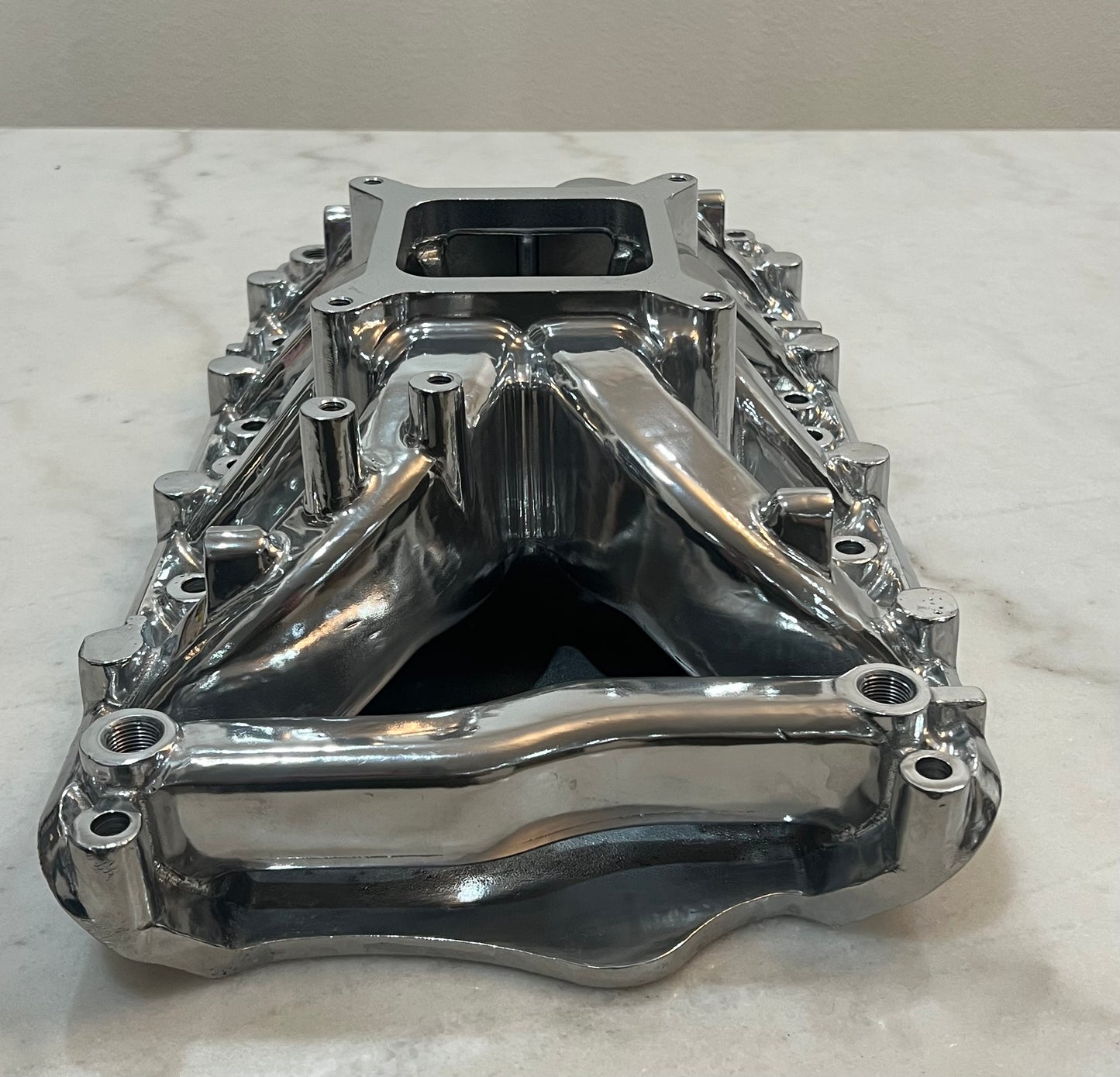 Polished Aluminum Intake Manifold for Ford 351W, Single Plane Air Gap