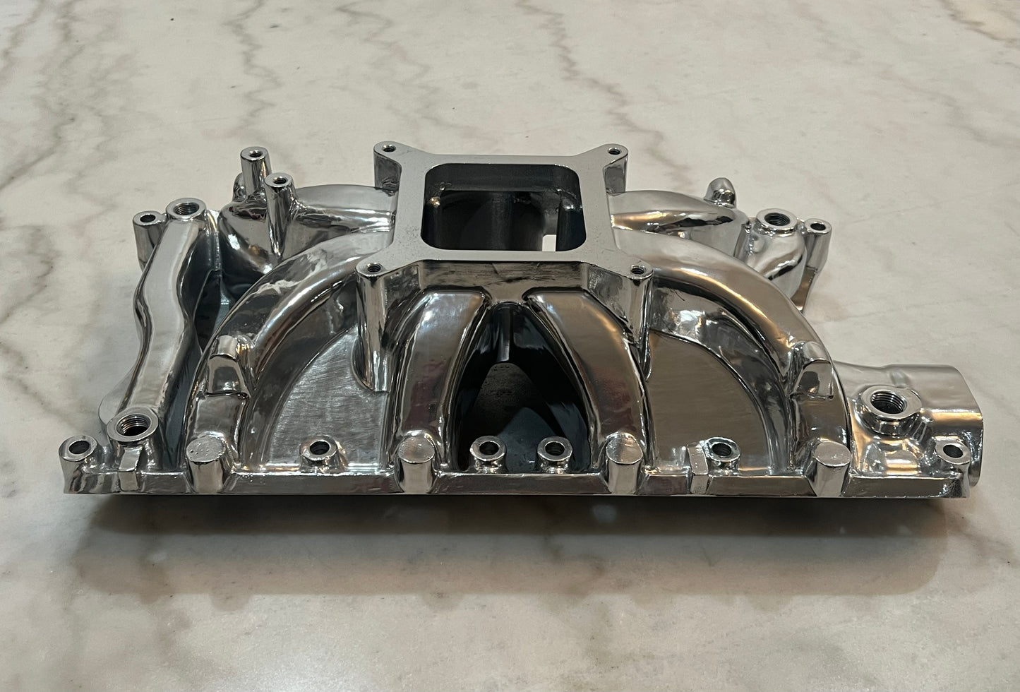 Polished Aluminum Intake Manifold for Ford 351W, Single Plane Air Gap