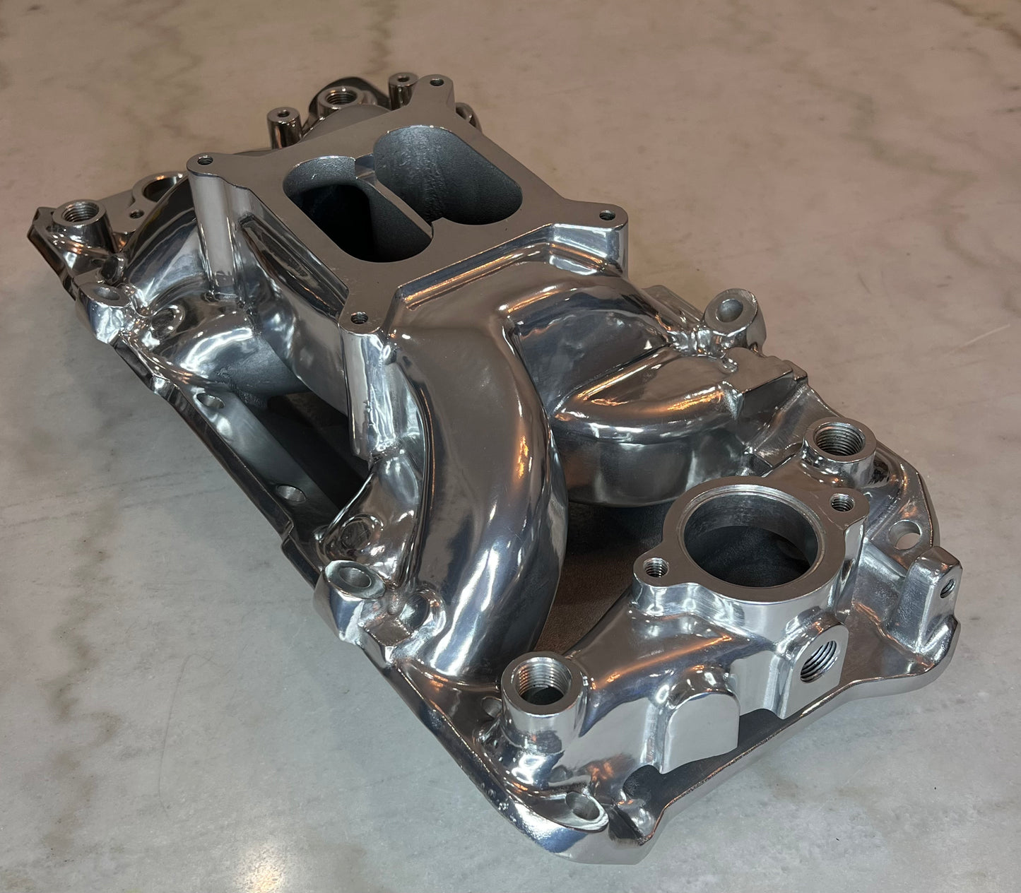 Polished Aluminum Intake Manifold For Big Block Chevy. Dual Plane Air Gap Design, Oval Port