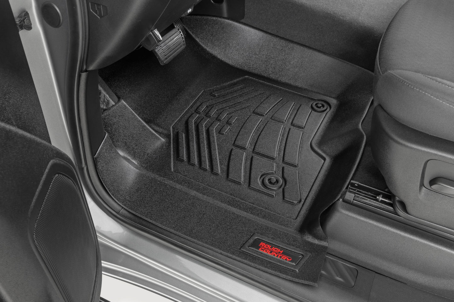 Floor Mats | FR & RR | FR Bucket | Crew | Chevy/GMC 1500/2500HD/3500HD (19-24)