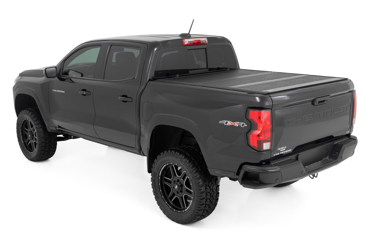 Hard Low Profile Bed Cover | 5' Bed | Chevy/GMC Canyon/Colorado (15-24)