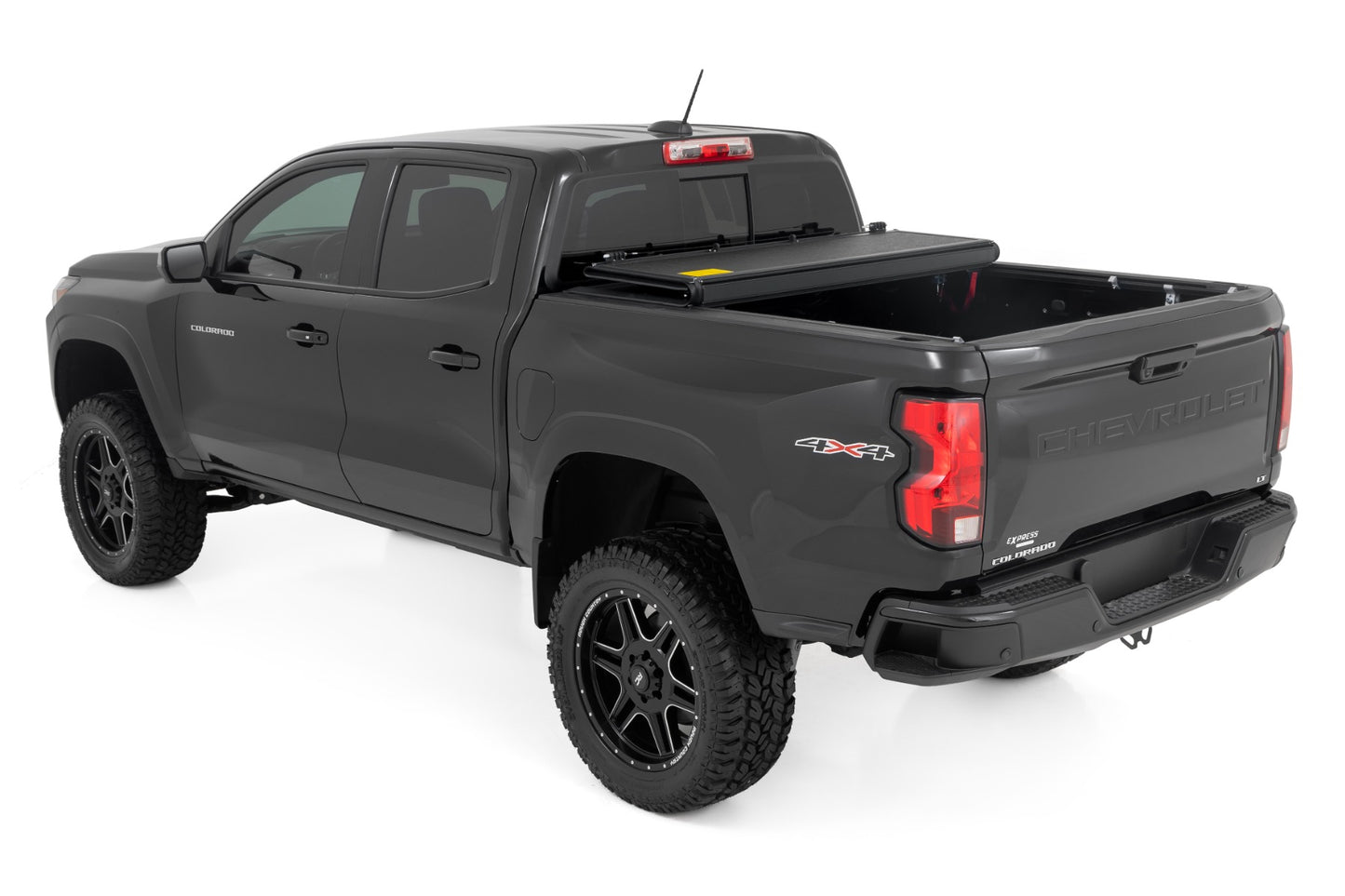 Hard Low Profile Bed Cover | 5' Bed | Chevy/GMC Canyon/Colorado (15-24)