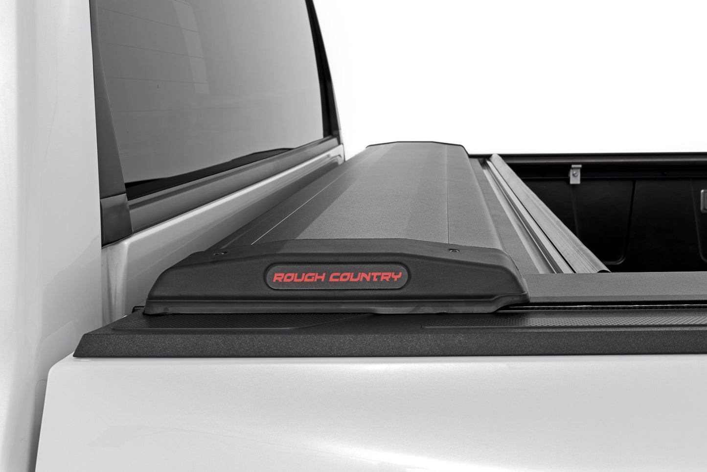 Retractable Bed Cover | 5'7" Bed | Toyota Tundra 2WD/4WD (2022-2024)