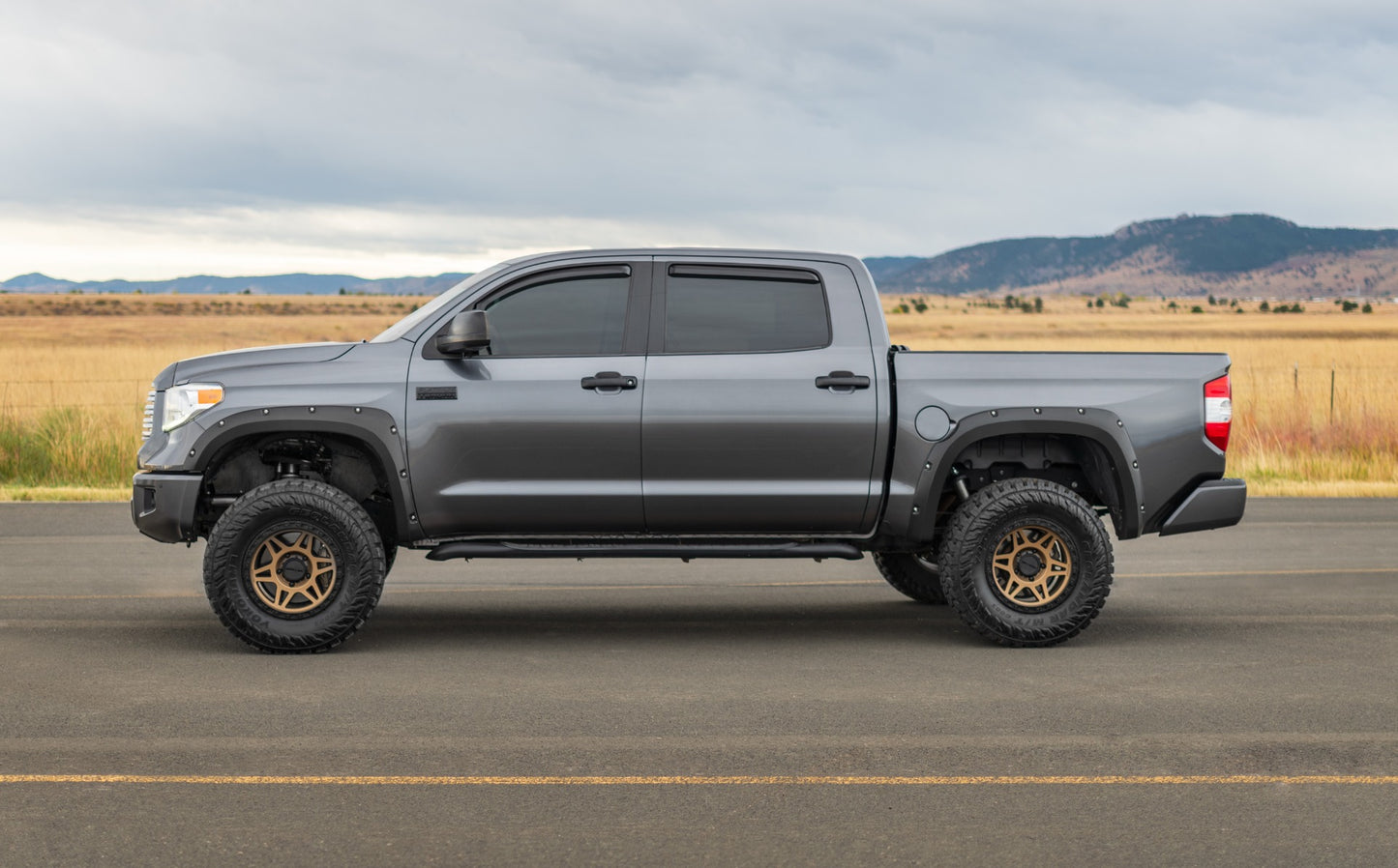 Pocket Fender Flares | 6 & 8' Bed | Gloss Black | Toyota Tundra (14-21)