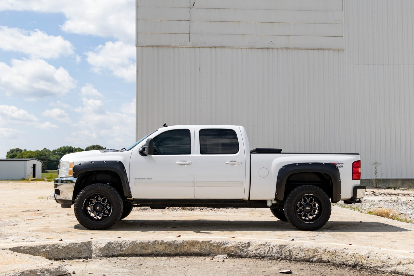 Pocket Fender Flares | 6'7" & 8' Bed | 46 Stealth Gray | Chevy Silverado 1500/2500HD/3500HD (07-14)