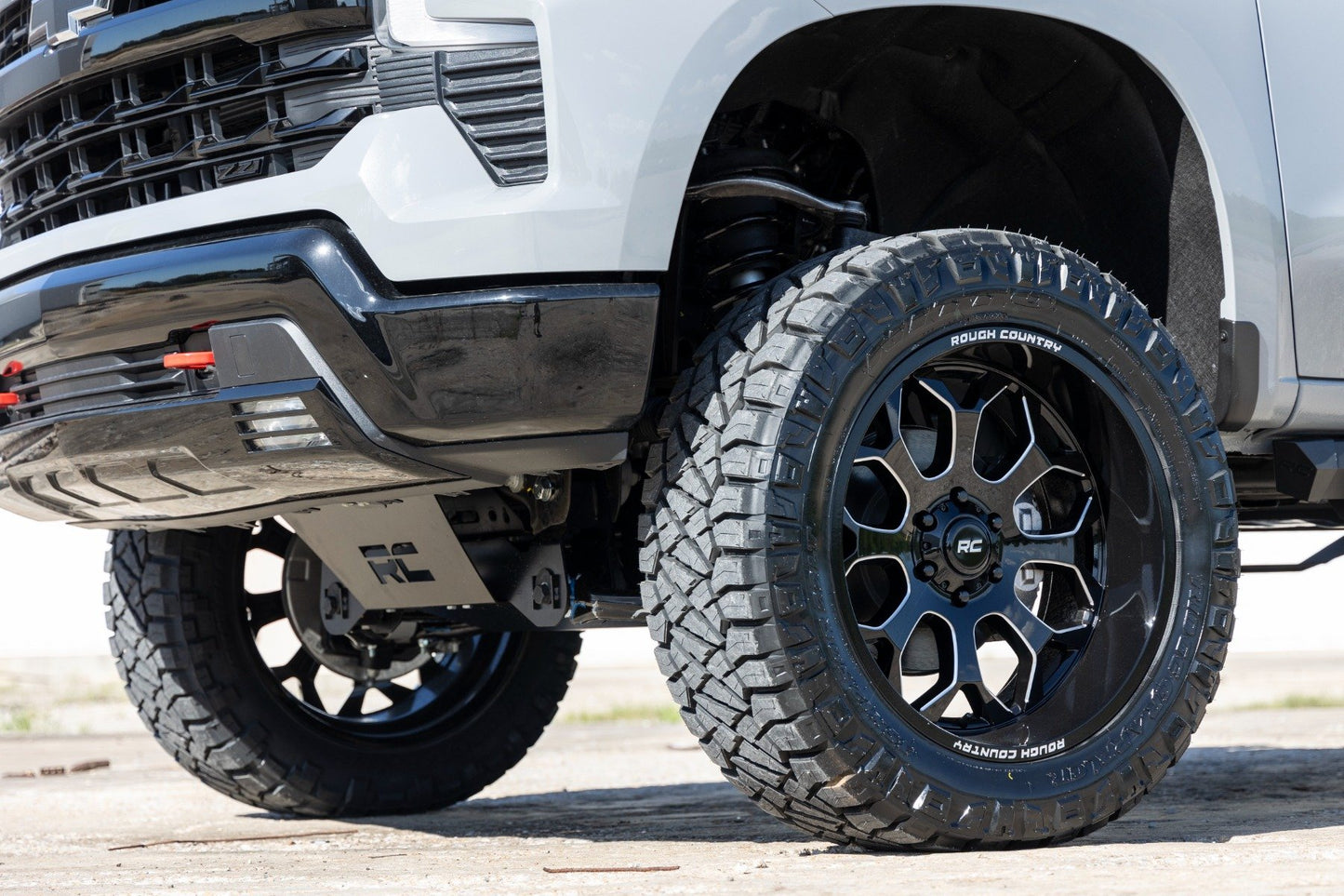 Rough Country 96 Series Wheel | One-Piece | Gloss Black | 22x10 | 6x5.5 | -19mm