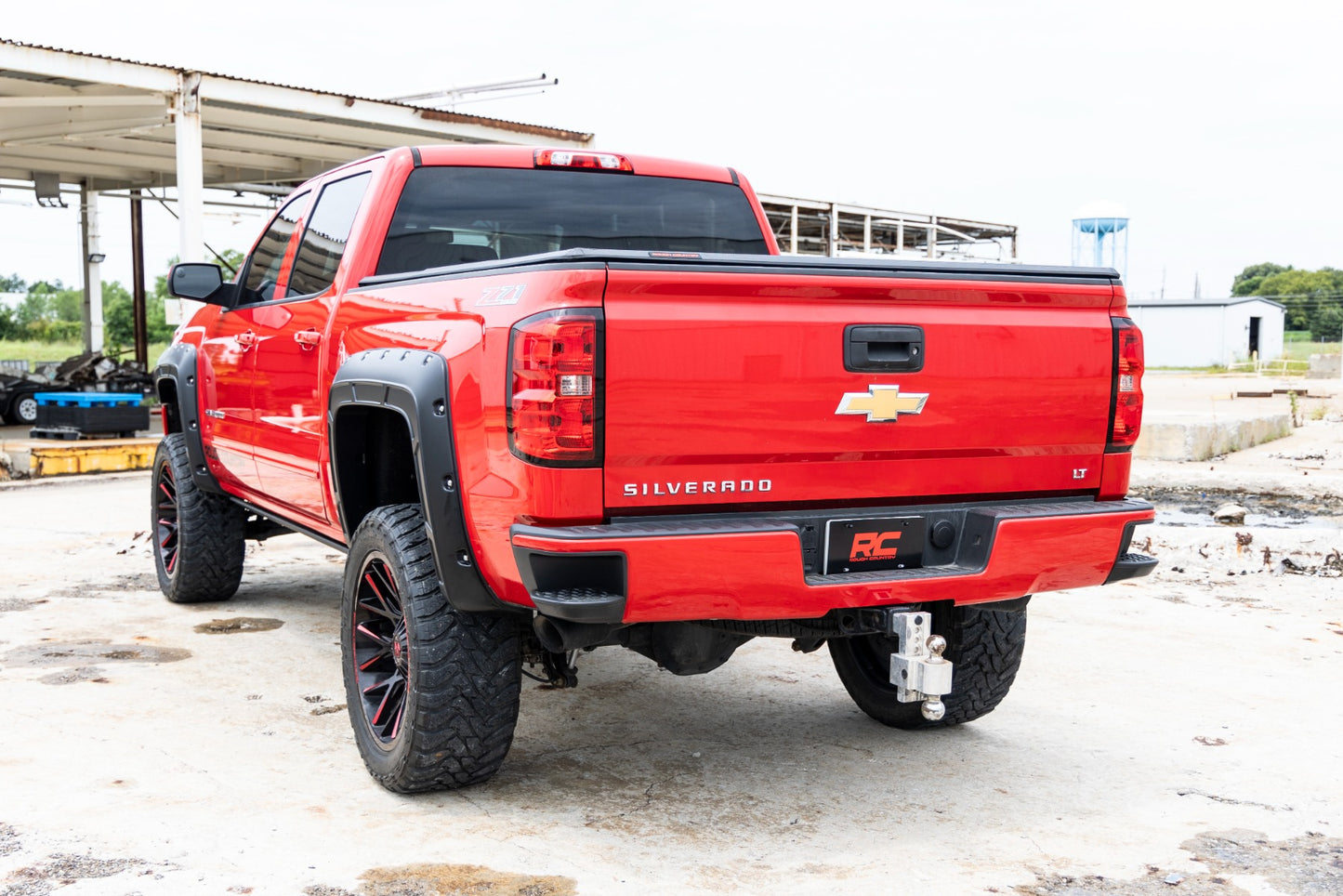 Fender Flares | Defender | 6'7" & 8' Bed | G7C Red Hot | Chevy Silverado 1500 (14-18)