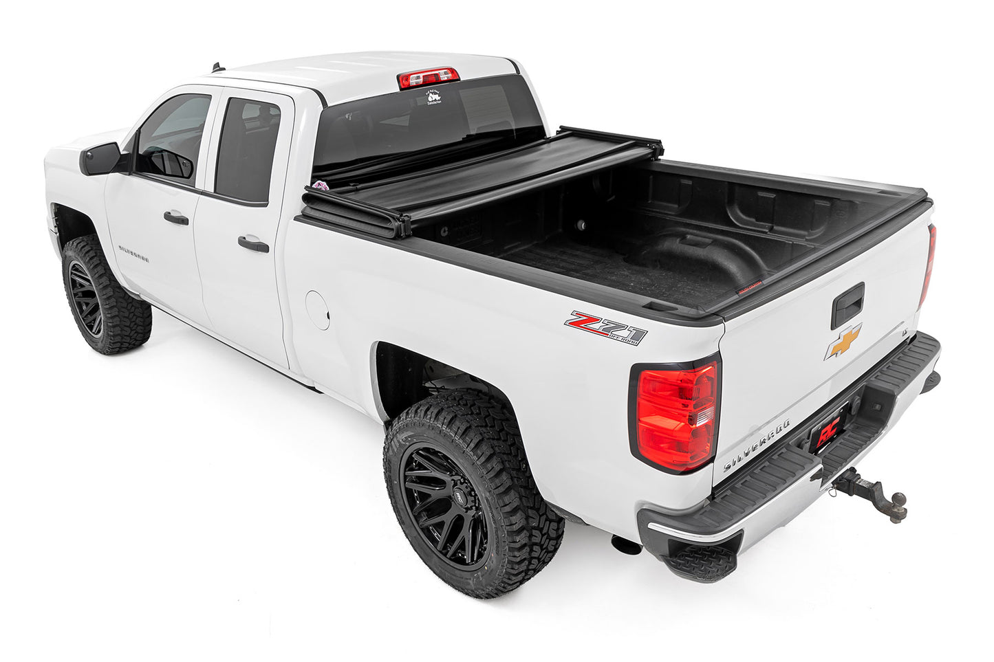 Soft Tri-Fold Bed Cover | 6'7" Bed | Chevy/GMC 1500 (14-18 & Classic)