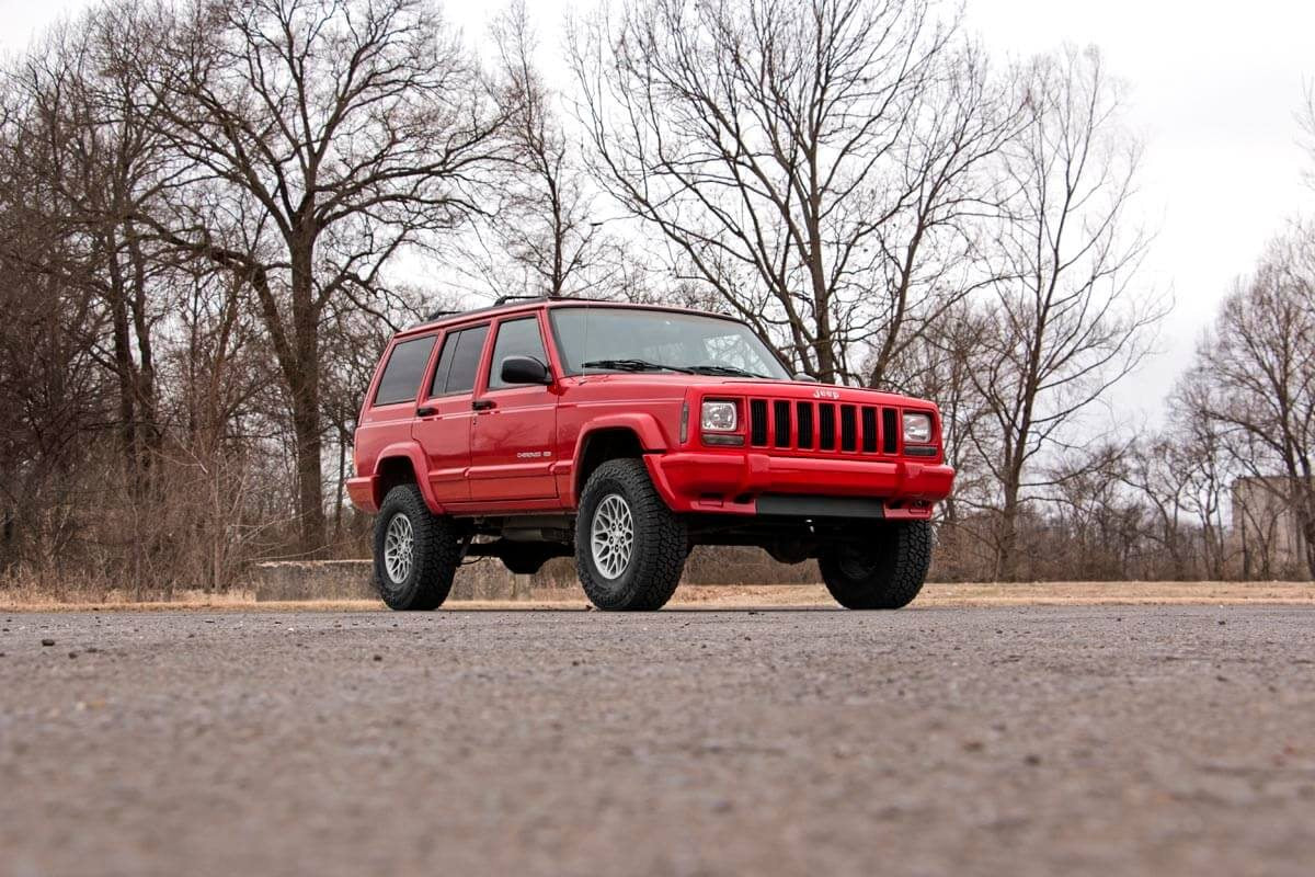 3 Inch Lift Kit | SII | RR AAL | V2 Shocks | Jeep Cherokee XJ 2WD/4WD (84-01)