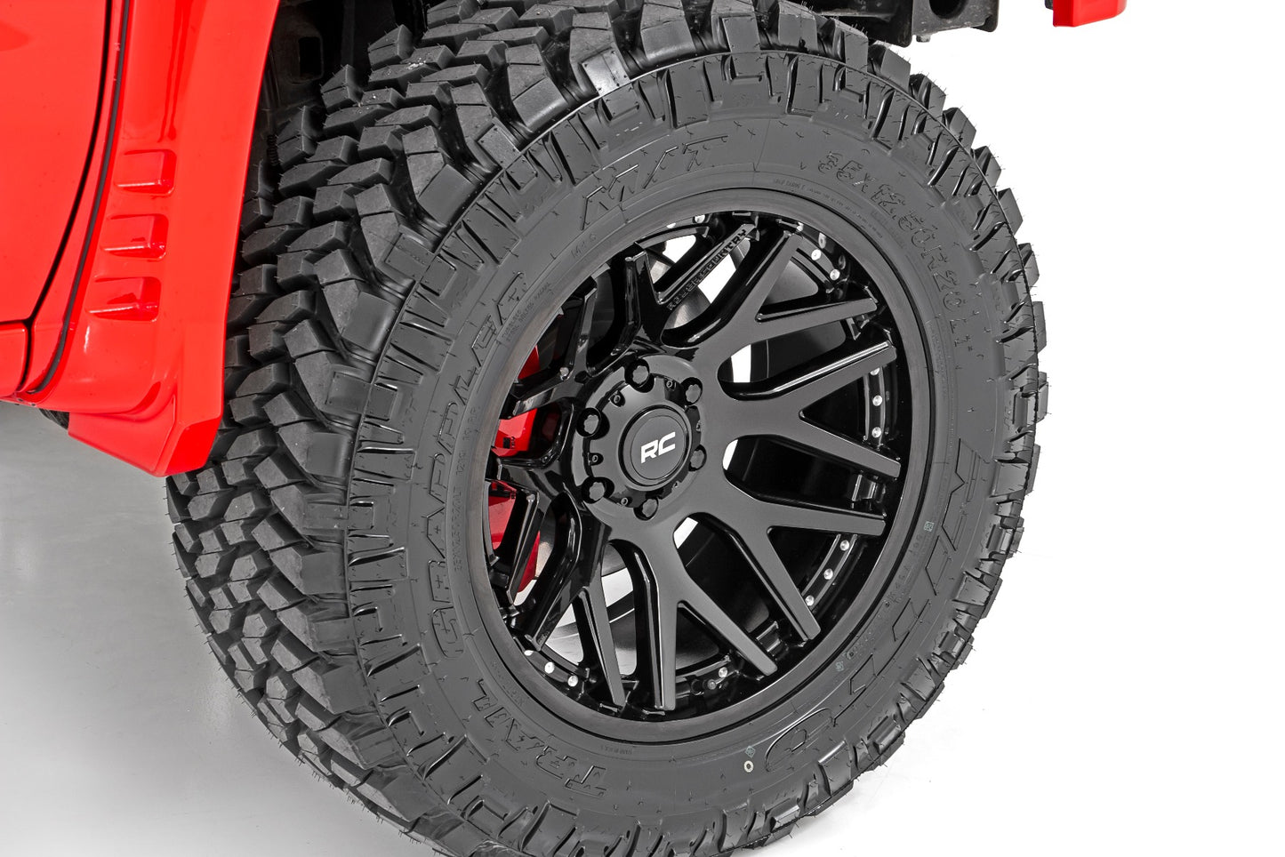 Rough Country 95 Series Wheel | One-Piece | Gloss Black | 20x10 | 8x170 | -19mm