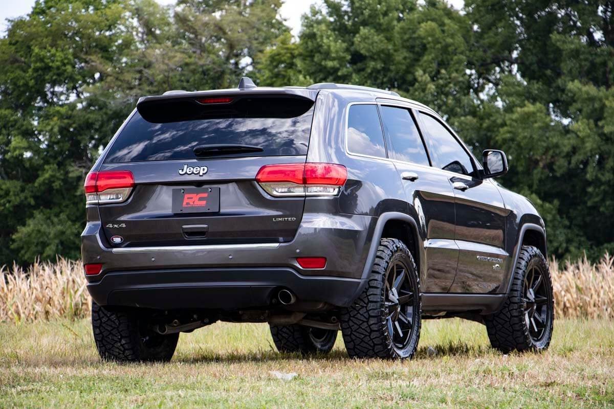 2.5 Inch Lift Kit | N3 Struts | Jeep Grand Cherokee 4WD (2011-2015)