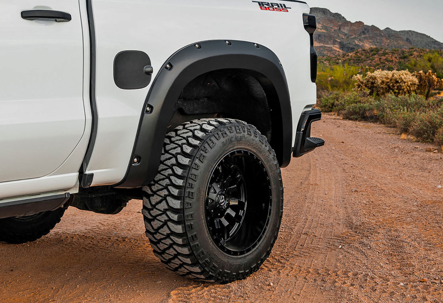 Pocket Fender Flares | GXD Sterling Grey Metallic | Chevy Silverado 1500 (19-21)
