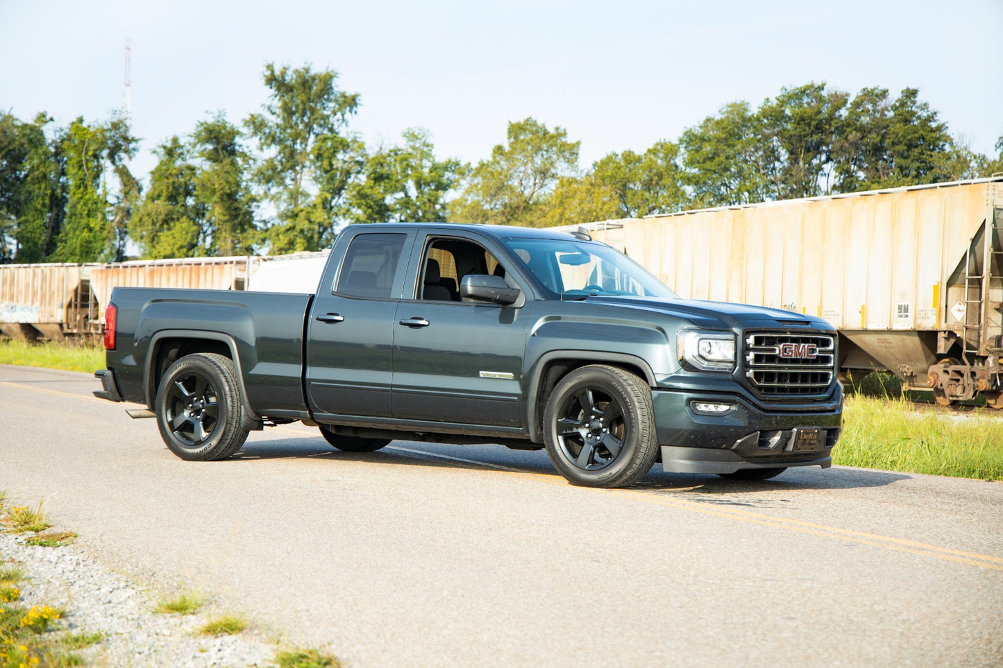 2 Inch Lowering Kit | 4 Inch Rear Lowering | Alum/Stamped Knuckle | Chevy/GMC 1500 (14-18)