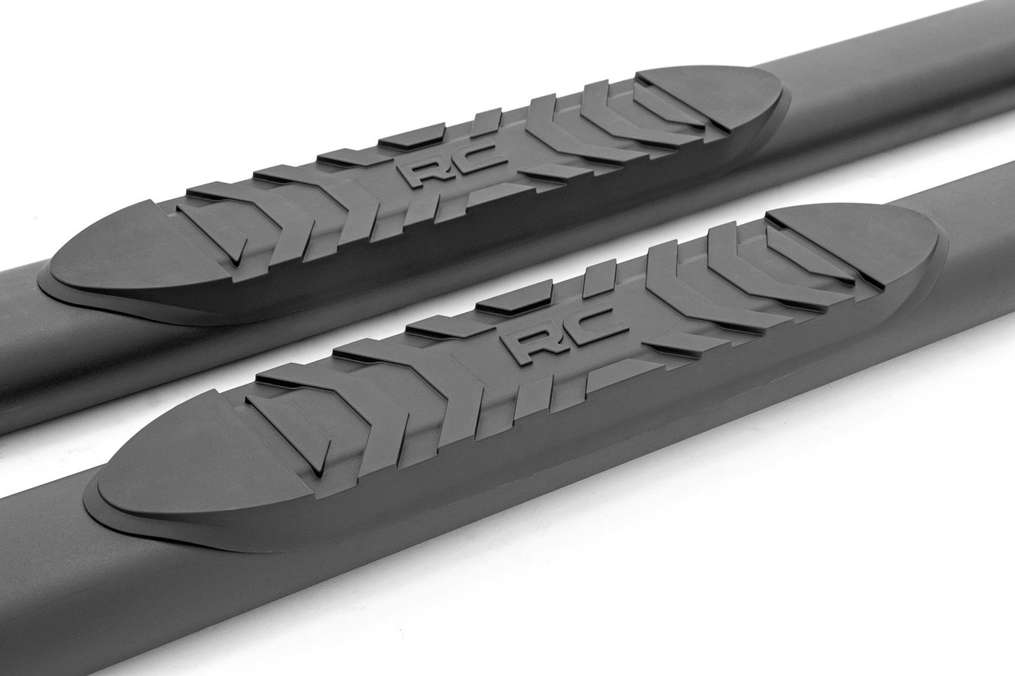 Oval Nerf Step | Double Cab | Black | Toyota Tacoma 2WD/4WD (2005-2023)